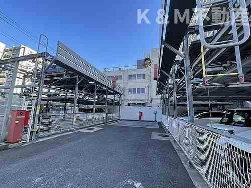 ルネサンス南柏駅前の駐車場|駐車場です