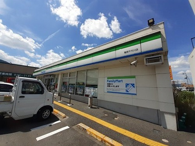 【周辺】 | サンフィオーレ | ファミリーマート 亀岡千代川店まで500m