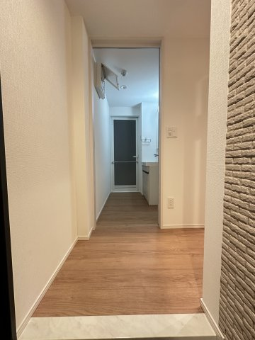 Kyokuyouモダンベース天神の玄関