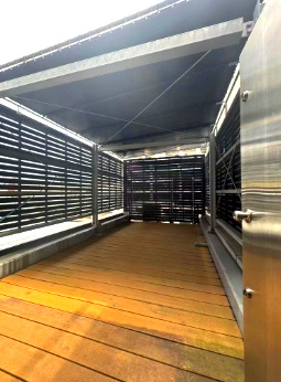 足代２丁目住宅付店舗戸建のバルコニー