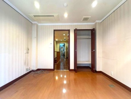 足代２丁目住宅付店舗戸建の内装