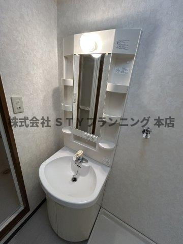 仲介手数料０円！アンシャンテ車道の独立洗面台