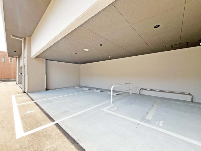 S-RESIDENCE尾頭橋beauteの駐車場
