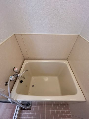 丸山ビルの浴室