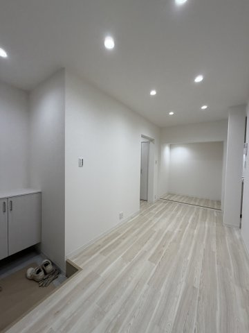 船大工町テラスハウスの居間・リビング