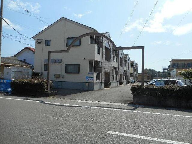コーポスズランAの外観