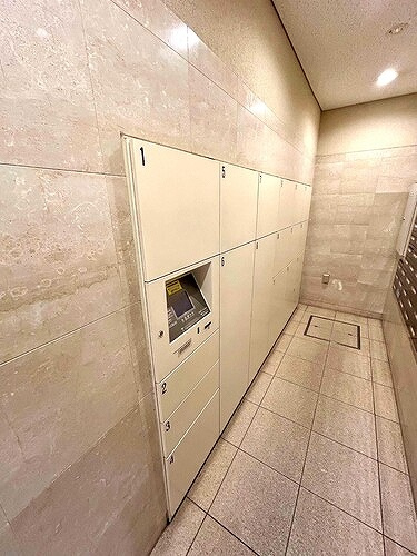 ライオンズヴィアーレ浦和弐番館のその他|宅配ＢＯＸ