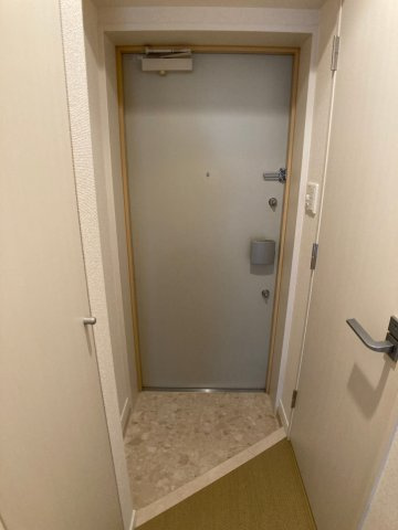 プレスタイル住吉の玄関