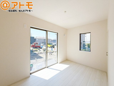 【子供部屋】 | 清水区三保松原町22期　新築戸建　1号棟 | 壁と床がシンプルな色合いだからこそ自分だけの空間を作れます♪お部屋作りのイメージは順調でしょうか♪