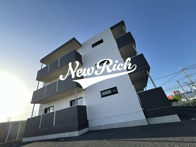 前橋市川曲町の賃貸マンションの外観