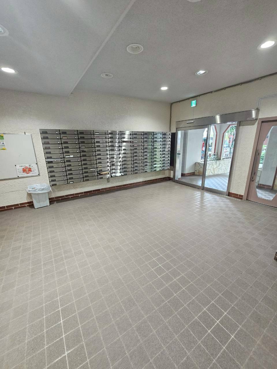 【ロビー】