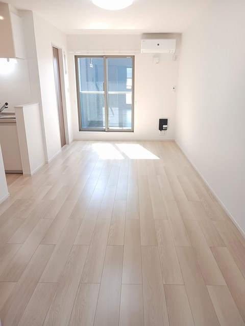 パークサイド針崎　弐番館の居間・リビング