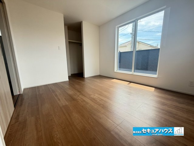 【今からご案内可能】東海市荒尾町奥曽山　全2棟の洋室|【洋室】
◆お子様のお部屋や主寝室、来客時の宿泊室、趣味のお部屋としてもご利用いただけます♪