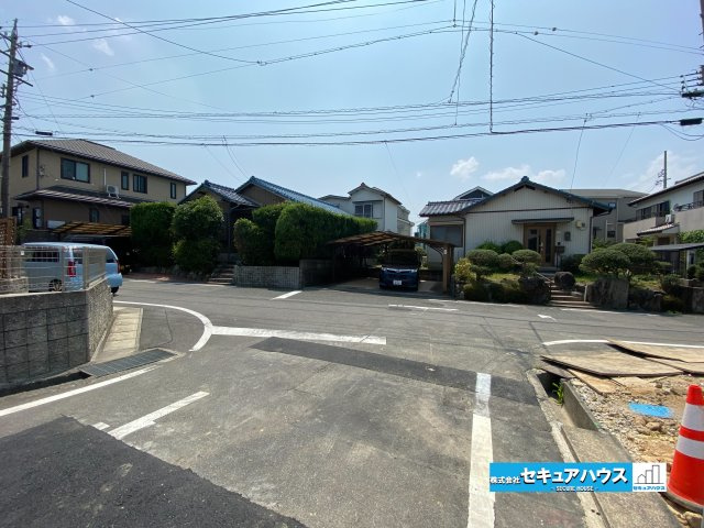 【今からご案内可能】東海市荒尾町奥曽山　全2棟の前面道路含む現地写真|事前予約にて現地ご見学いただけます！お気軽にお問い合わせください♪
■株式会社　セキュアハウス■
住宅ローンに強く、知識、経験豊富なスタッフ在籍
お客様に寄り添い、ご成約後もサポート致します。