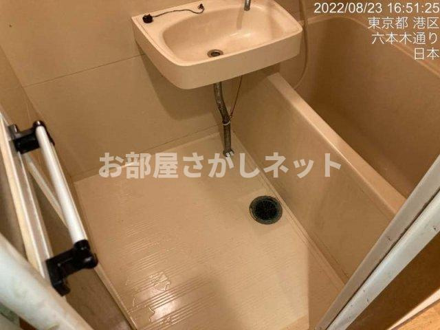 リクレイシア西麻布Ⅰ番館【おとり物件なし】#学生・社会人にオススメ！初期費用分割払いOK！の浴室