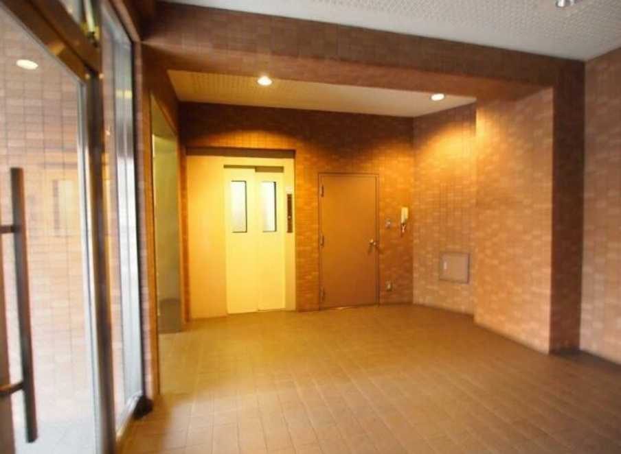 ヴィアグランデ若林　駅近　礼金0　オートロックのエントランス