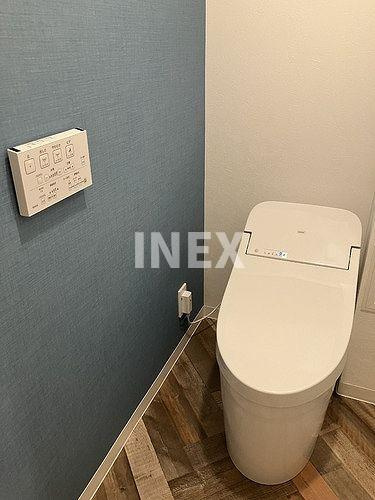 横浜市戸塚区戸塚町の賃貸マンションのトイレ