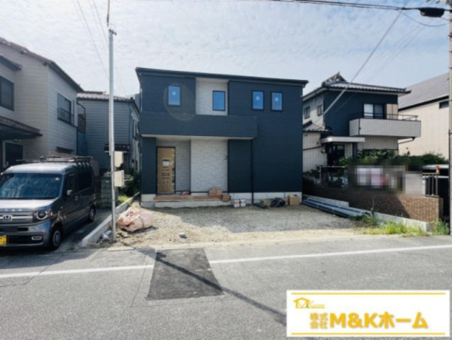 半田市瑞穂町5丁目　全1棟の外観|R8.5.30撮影　並列駐車3台可能☆