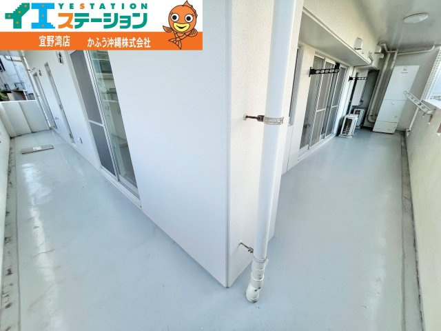 アベニールマンション宜野湾のバルコニー