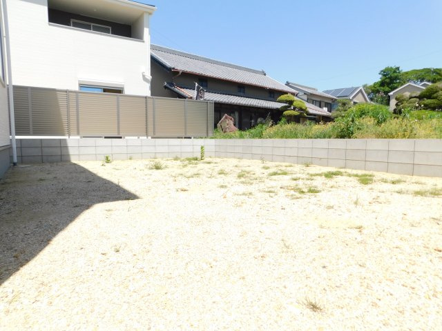 津島市宇治町字茶ノ里の新築一戸建の庭|◇庭◇　　ＢＢＱやガーデニングなどが楽しめる広い庭付き♪