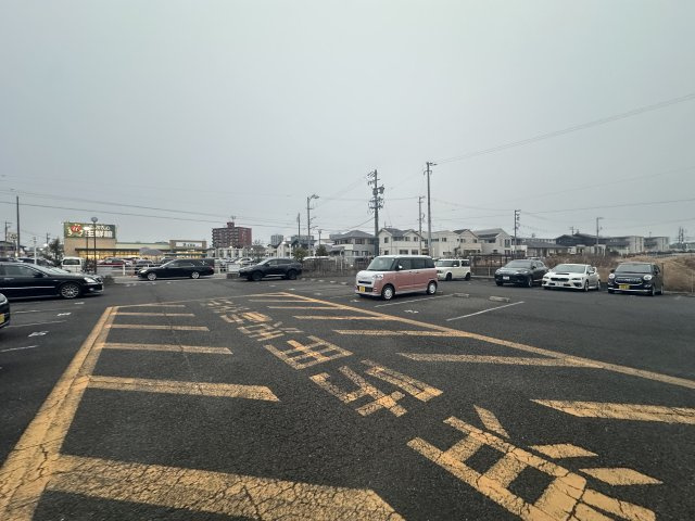 すまいるライフ浄水の駐車場