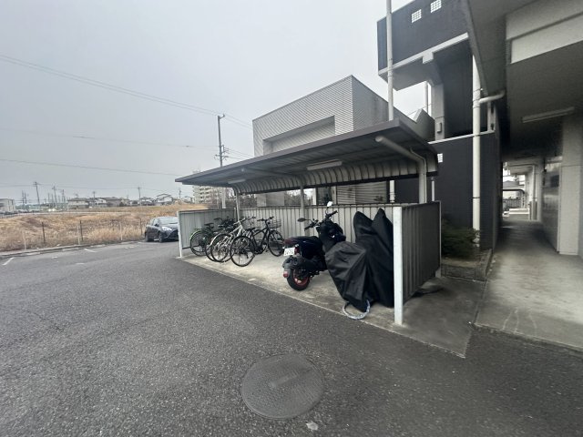 すまいるライフ浄水の駐車場