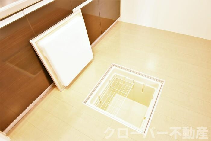スマートフォー A館の収納|床下収納