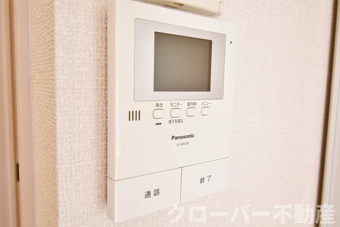 スマートフォー A館のセキュリティ|モニタ付インターホン