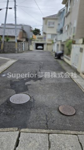 【売土地】大津市松本1丁目の前面道路含む現地写真