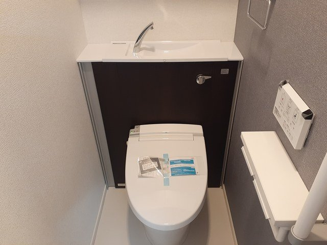 【トイレ】 | プリムローズ | 落ち着いた色調のトイレです