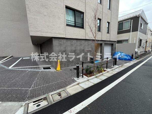 板橋区板橋４丁目の賃貸マンションの駐車場| 