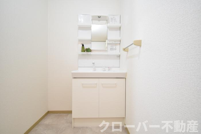 セジュール サライ B棟の独立洗面台|洗髪洗面化粧台