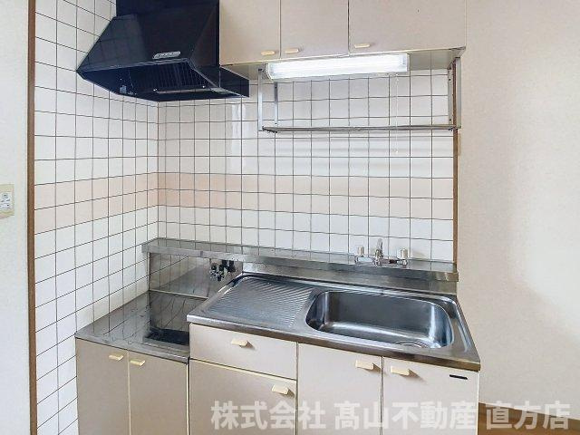 北九州市八幡西区星ケ丘７丁目のアパートのキッチン