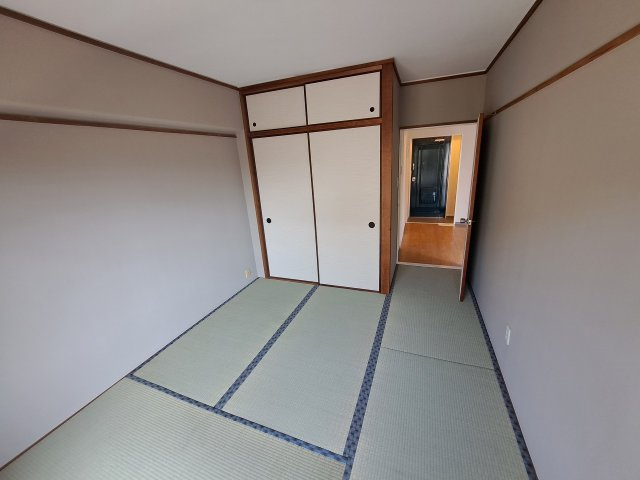 第二西田ビルの和室