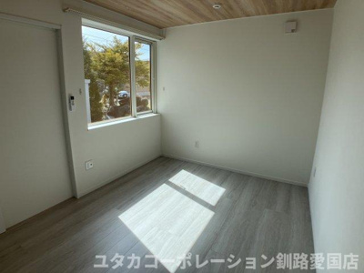 【洋室】 | 美原3丁目38-1売家 | 6帖の洋室です☆
