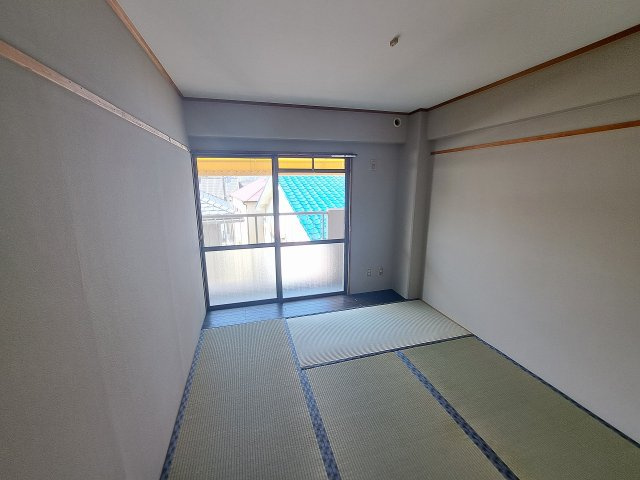 第二西田ビルの和室