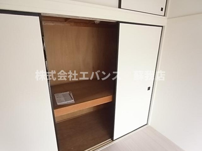 【収納】 | 第一登美ビル | ちょっとした収納スペースも充実しています