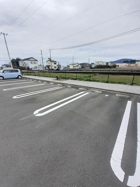 ヴィラ　アルドーレの駐車場|駐車場