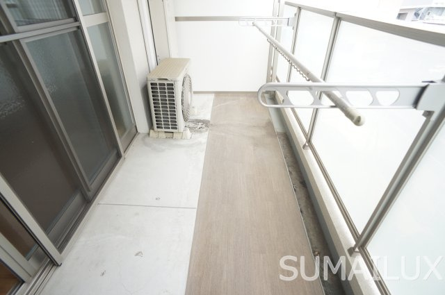 熊本市中央区新大江１丁目の賃貸マンションのバルコニー