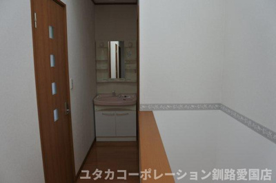 【洋室】 | 愛国東2丁目191-2043.2044売家