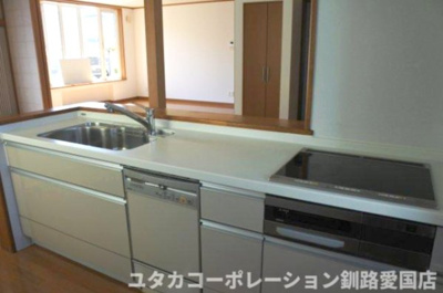 【駐車場】 | 愛国東2丁目191-2043.2044売家