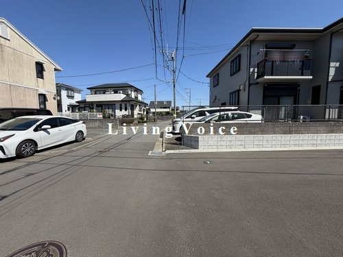 【前面道路含む現地写真】 | 【仲介手数料０円】藤沢市高倉8期　新築一戸建て　8号棟　全8棟 | 藤沢市高倉　新築一戸建て　全8棟