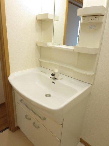 ベルコリーヌの洗面所|スペースが確保できる洗面所です