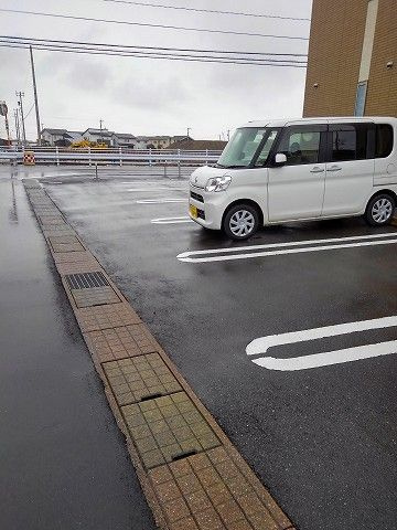 ファミールハウス　Ｘの駐車場