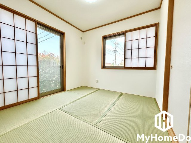 北区中味鋺の和室|玄関からリビングを通ることなく和室に入ることができるので、客間としても使うことができます。
