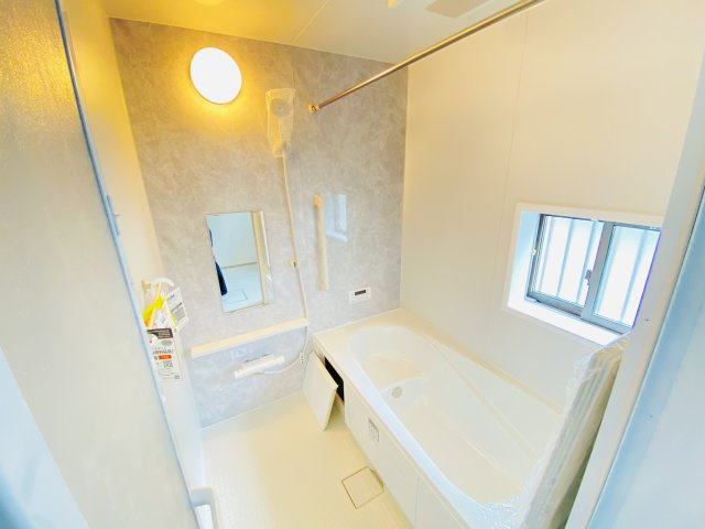 新築　高崎市中豊岡町　Heartful　Town　A号棟の浴室|　乾燥・暖房・涼風と充実の内容！お風呂に入る前に暖房をつけておけば、寒い嫌な思いはしません。									

