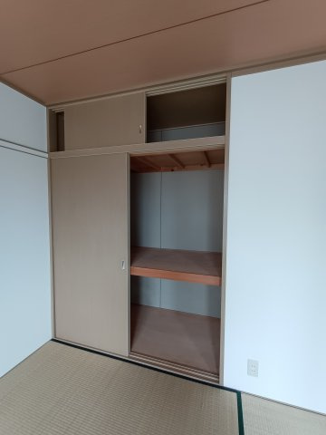 サンビレッジ上郷 A棟の収納