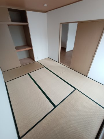 サンビレッジ上郷 A棟の和室