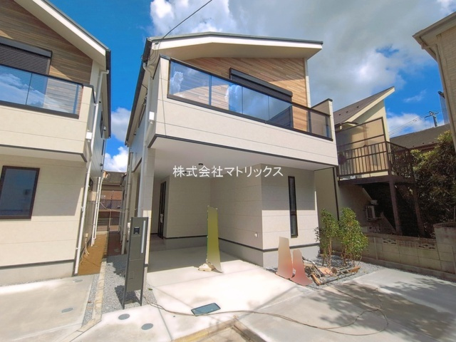 板橋区成増4丁目　土地33坪超　ZEH水準住宅　全3棟の外観|3号棟
