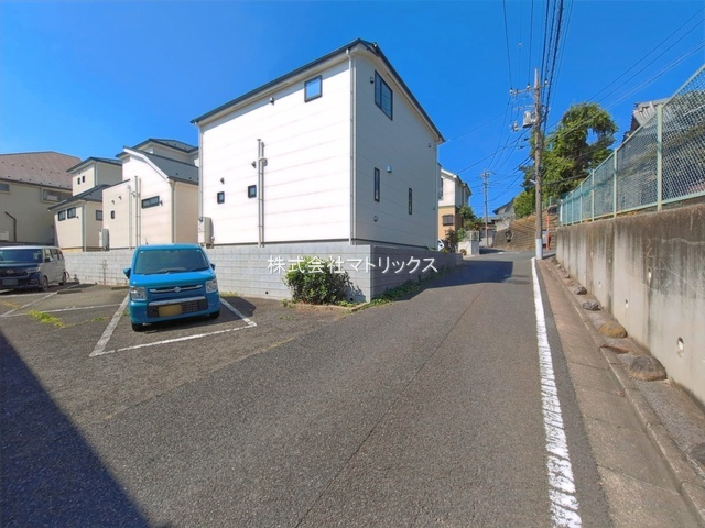板橋区成増4丁目　土地33坪超　ZEH水準住宅　全3棟の前面道路含む現地写真|1号棟